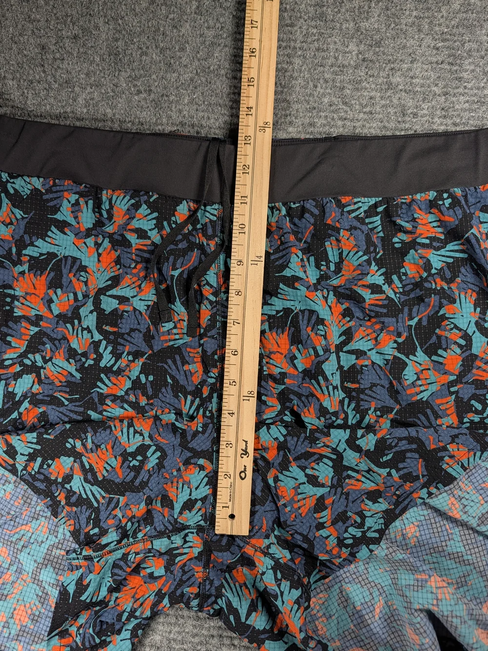 REI Co-op Running Shorts Women's 3XL Swiftland Abstract Print